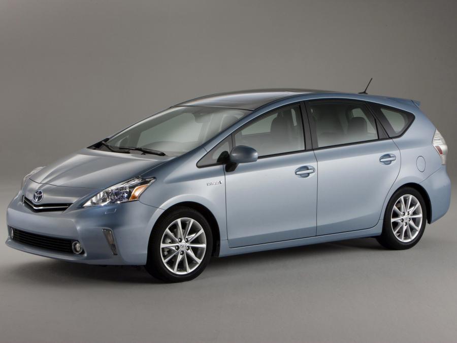 Toyota Prius MPV v '2011